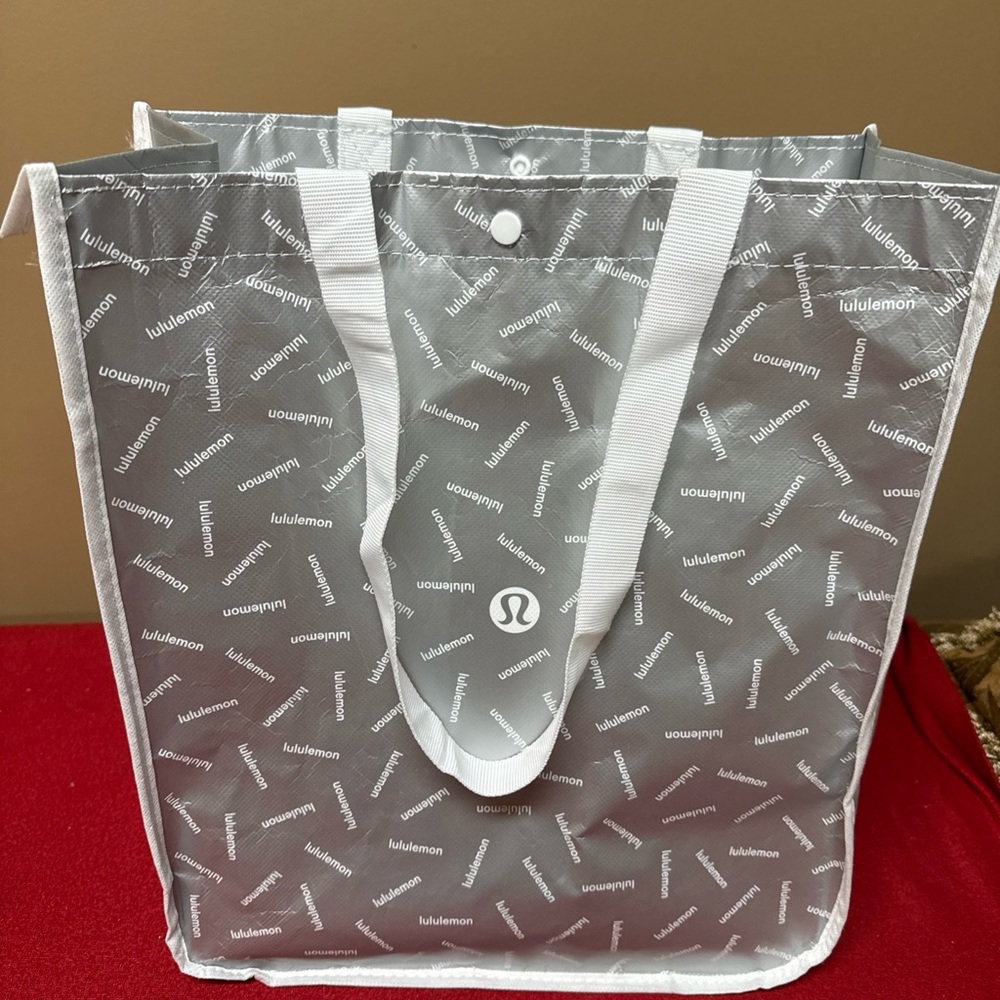 Lululemon Reusable Big Shopping Tote Bag Silver White 16”x14”x6”Snap Closure